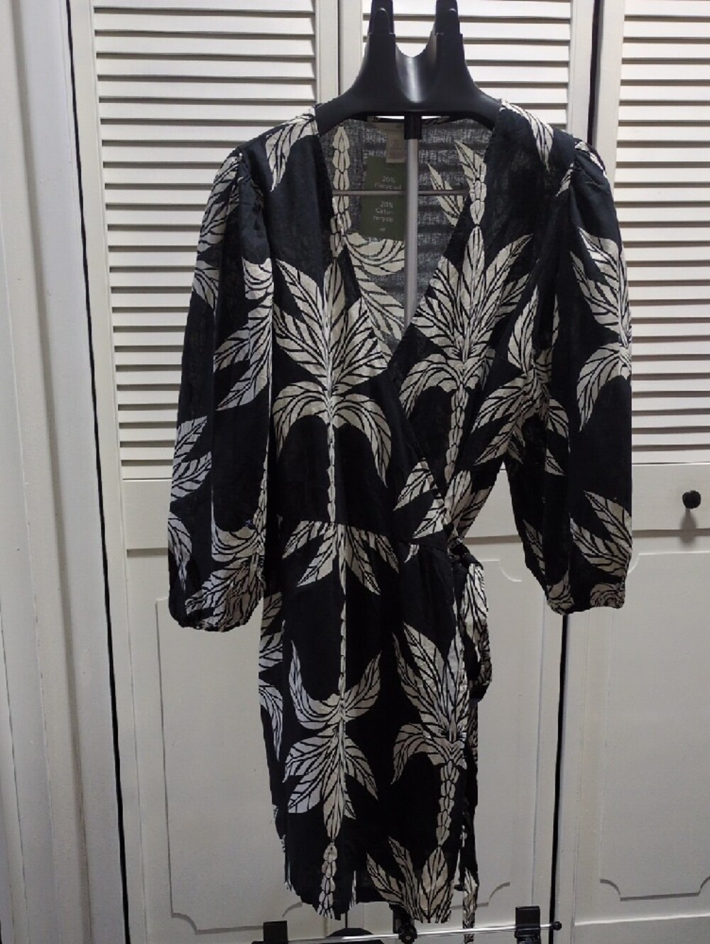 H&M Black Wrap Dress with Cream Tropical Leaf Print - Picture 3 of 7